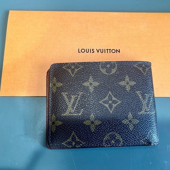 Louis Vuitton Monogram Multiple Wallet - Picture 3 of 7